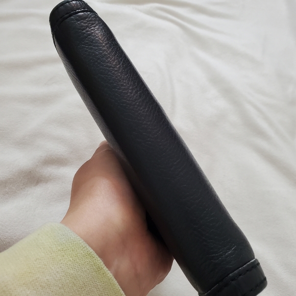 Marc by Marc Jacobs Totally Turn Lock Leather Wallet - Picture 7 of 16